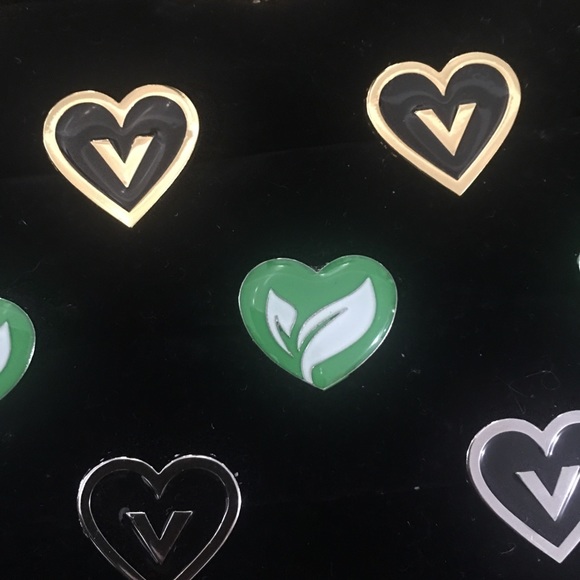 Green Leaf Plantbased lapel Pin - Picture 6 of 6